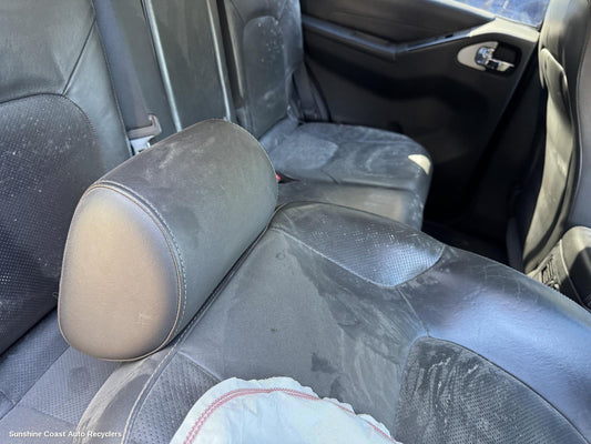 2010 Nissan Pathfinder Headrest