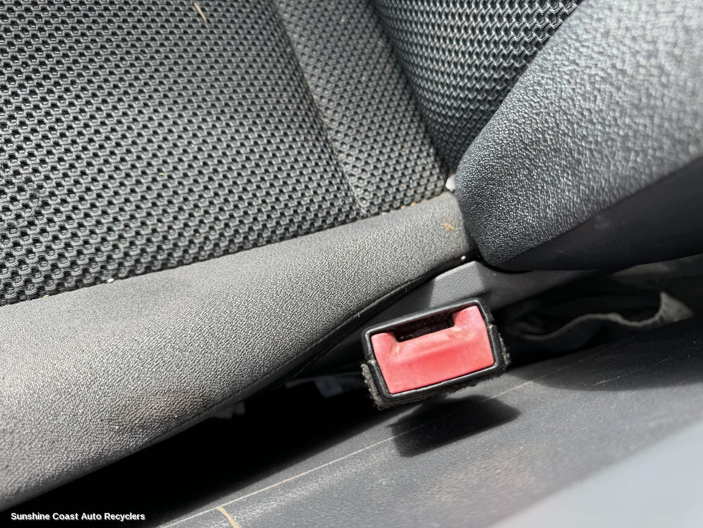 2013 Volkswagen Amarok Seatbelt Stalk