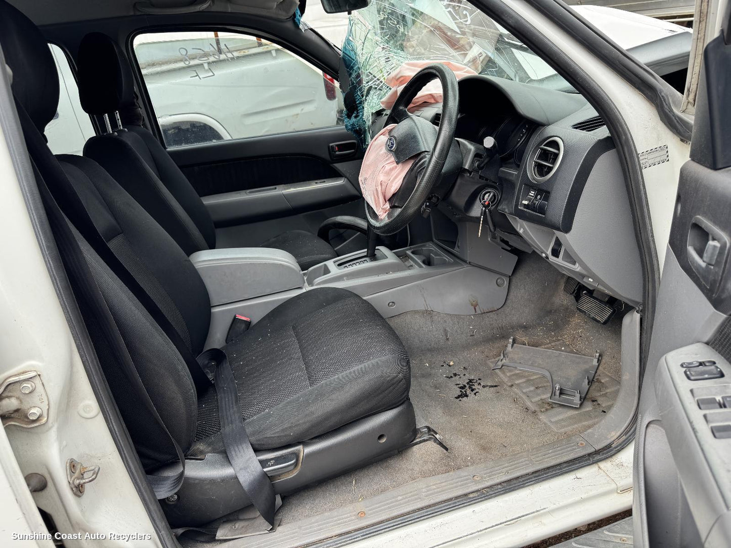 2011 Ford Ranger Sunvisor