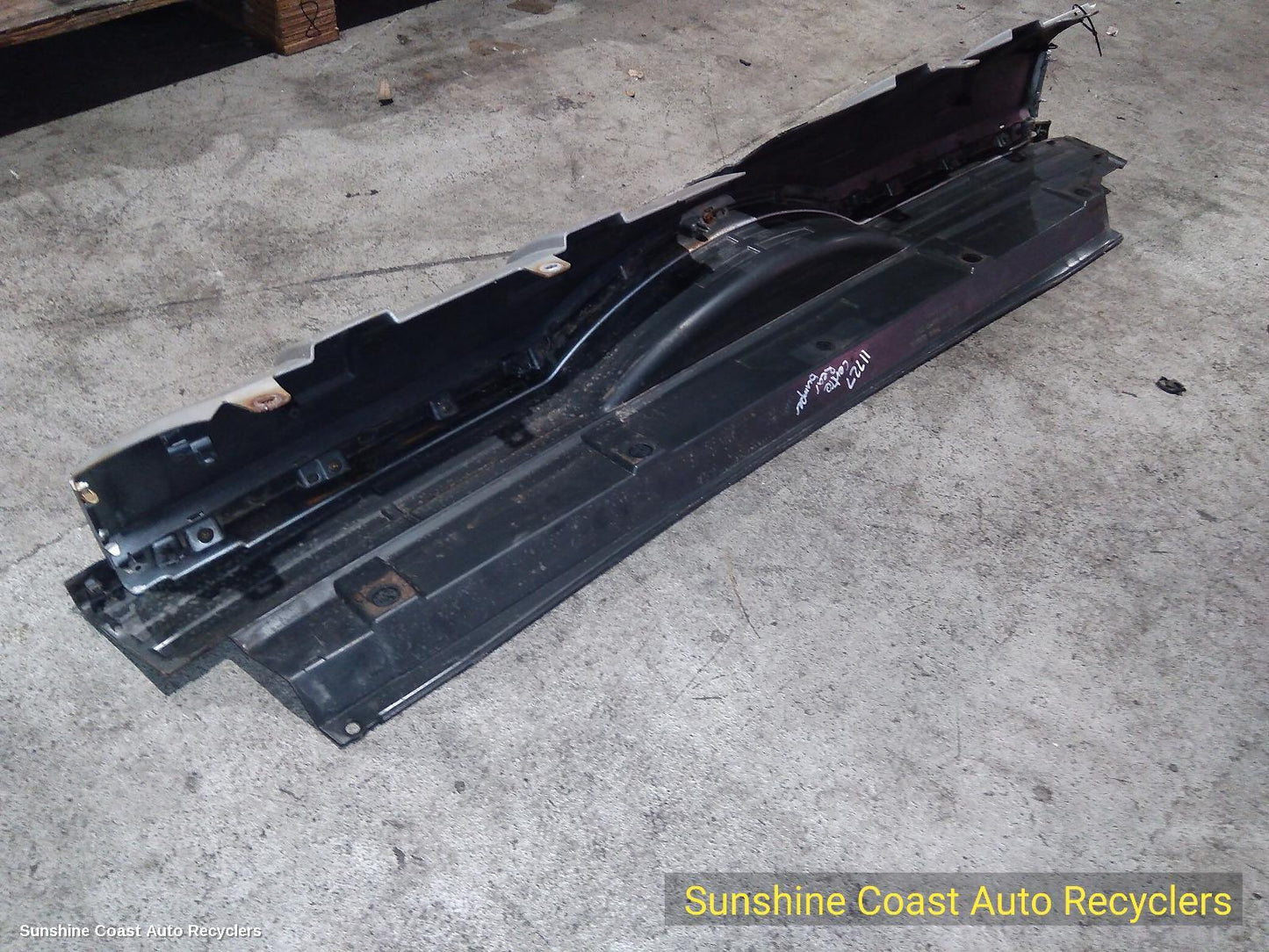 2007 Mitsubishi Pajero Rear Bumper
