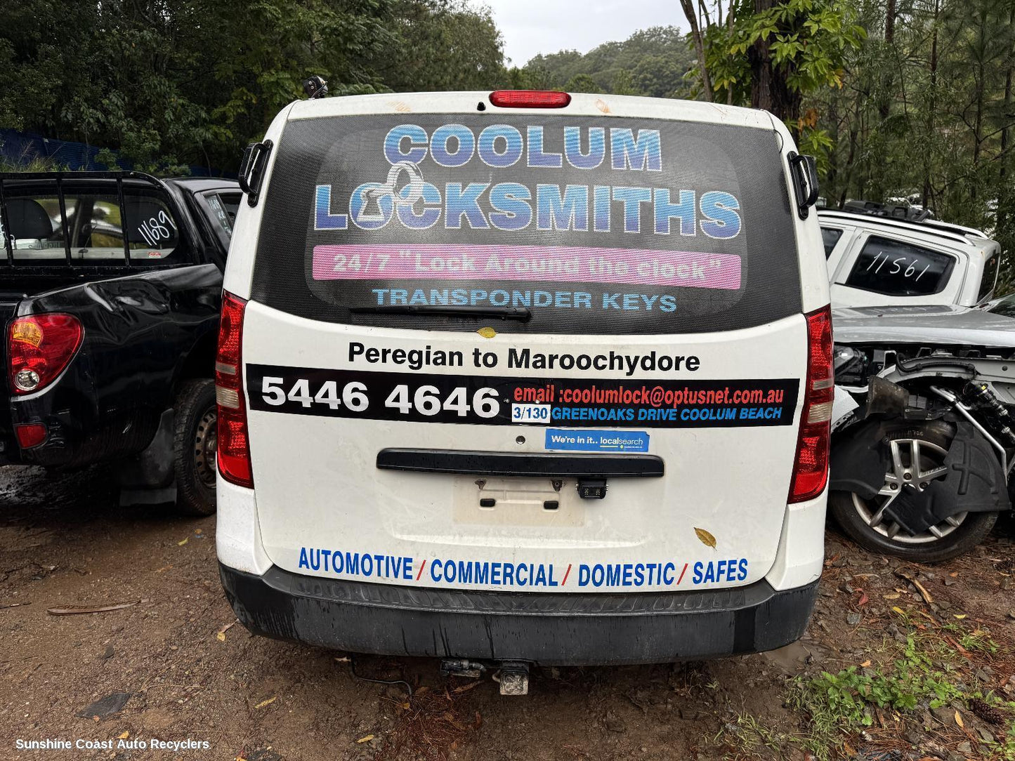 2009 Hyundai Iload/imax Mud Flaps