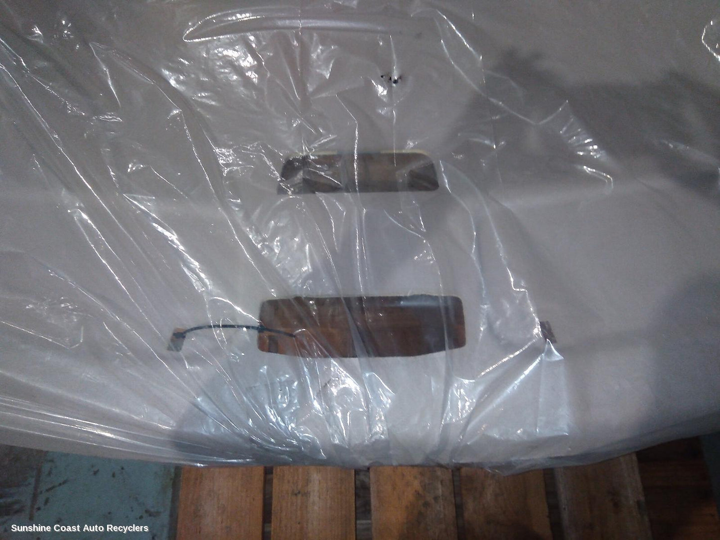 2016 Mitsubishi Outlander Hoodlining