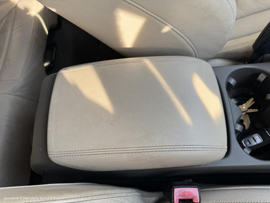 2011 Audi Q5 Console