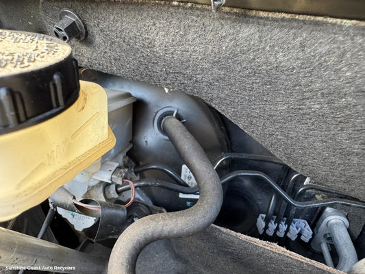 2011 Nissan Dualis Brake Booster