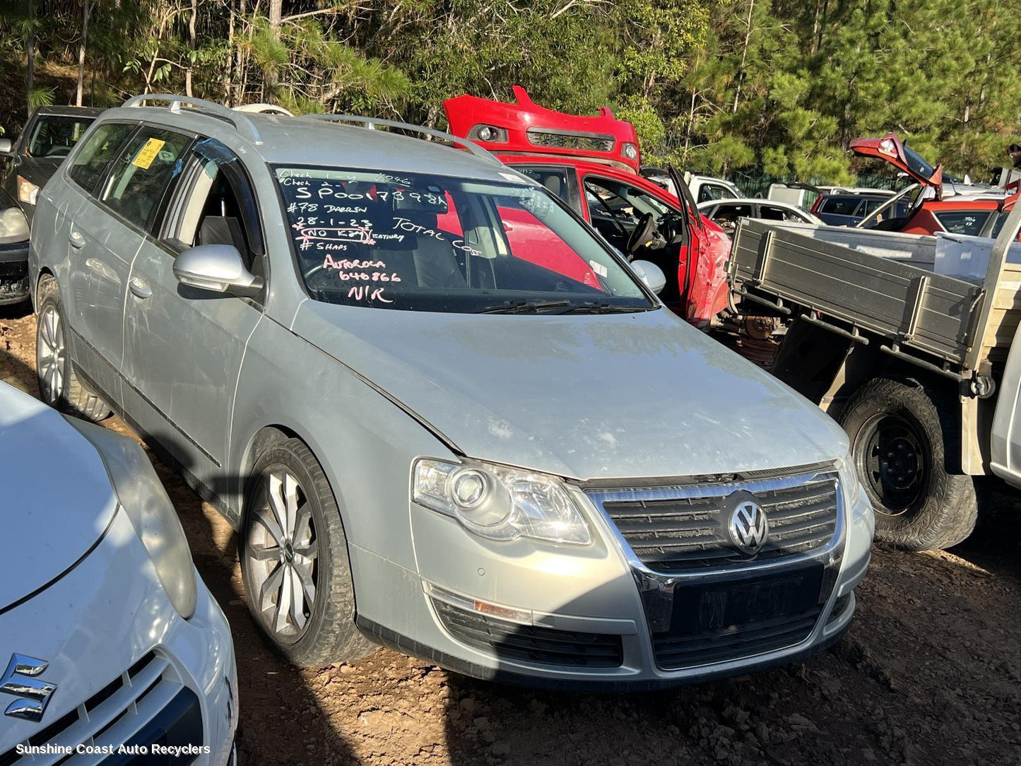 2010 Volkswagen Passat Headrest