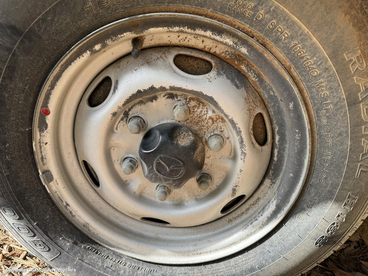 2004 Mazda Bravo Axle