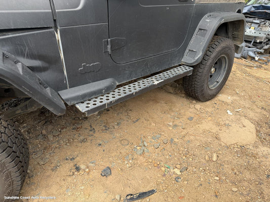 2003 Jeep Wrangler Side Step Skirt