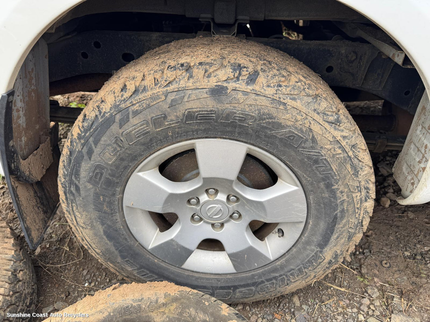 2010 Nissan Navara Caliper