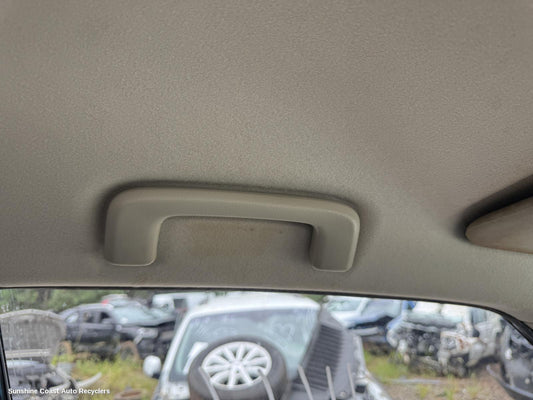 2014 Mitsubishi Pajero Grab Handle