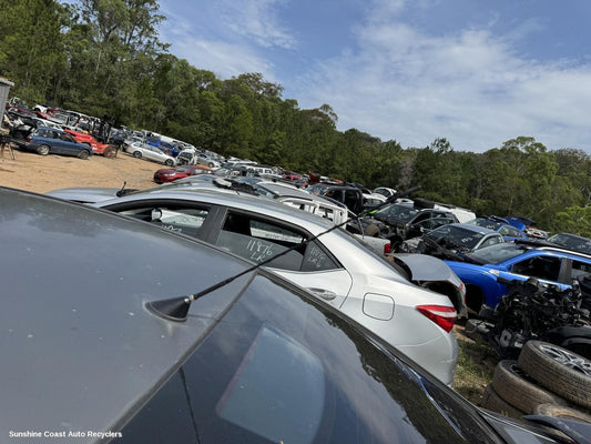 2011 Holden Commodore Antenna