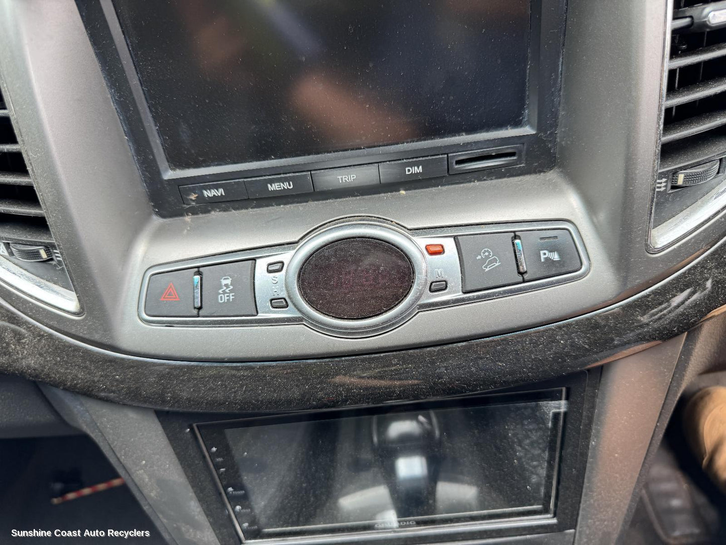 2013 Holden Captiva Clock