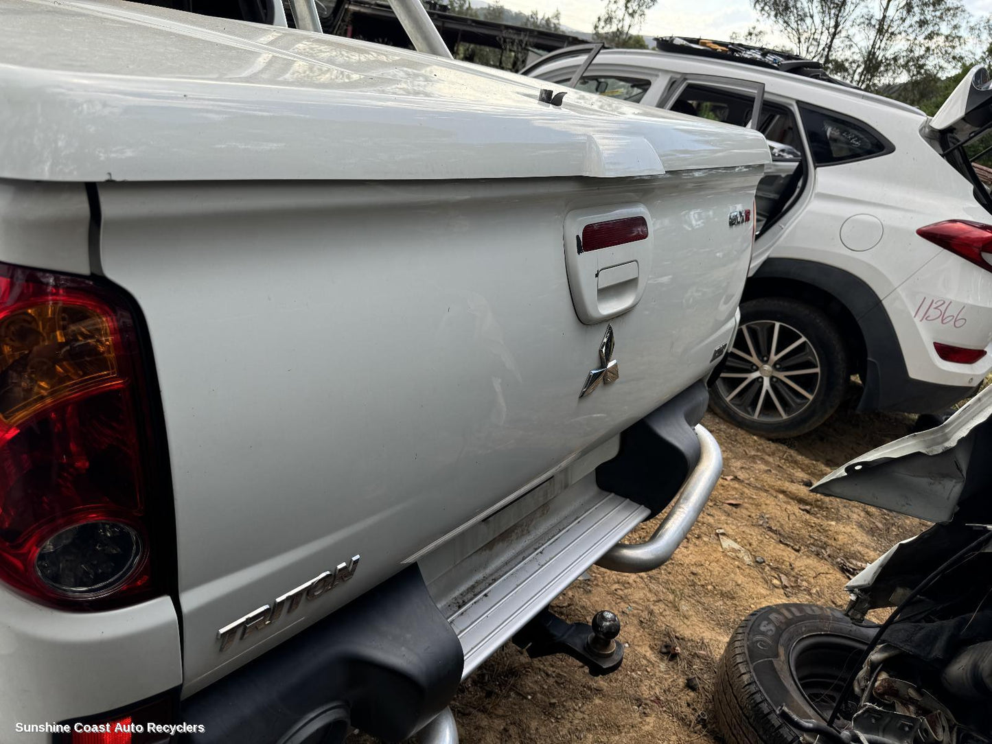 2010 Mitsubishi Triton Towbar
