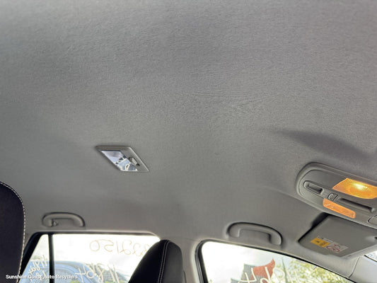 2017 Suzuki S-cross Hoodlining