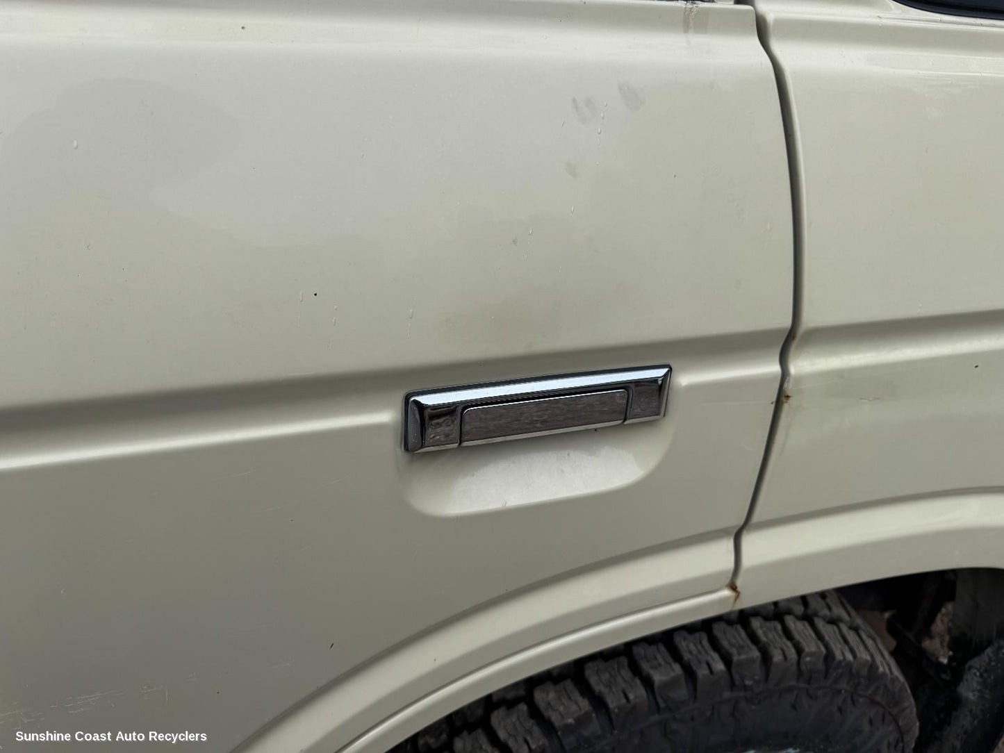 1989 Toyota Landcruiser Door Handle
