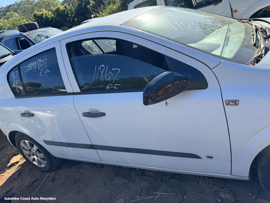 2005 Holden Astra Right Front Door Window