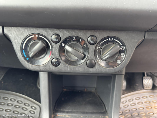 2007 Suzuki Swift Heater Ac Controls