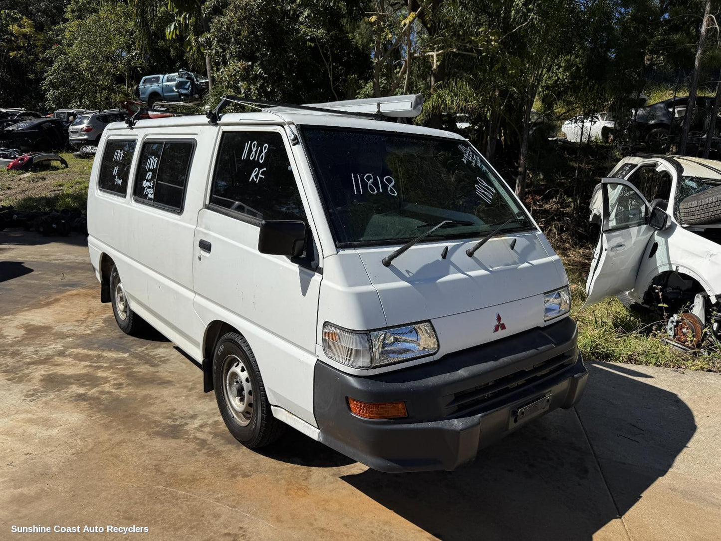2007 Mitsubishi L300 Steering Column