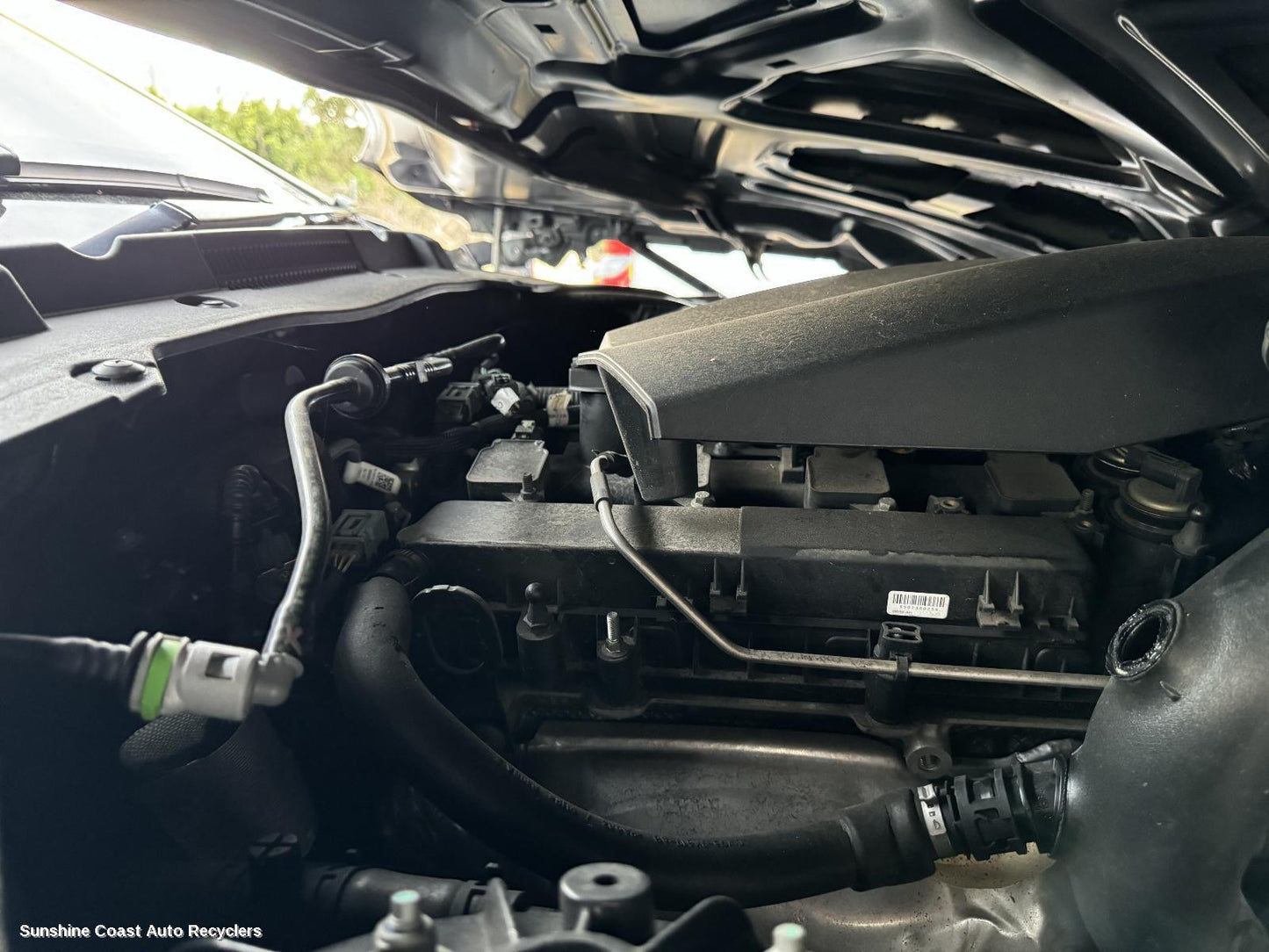 2015 Jaguar Xe Left Rear 1 4 Door Glass