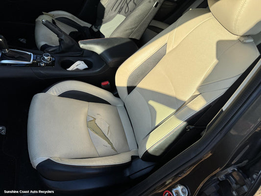 2013 Mazda 3 Front Seat