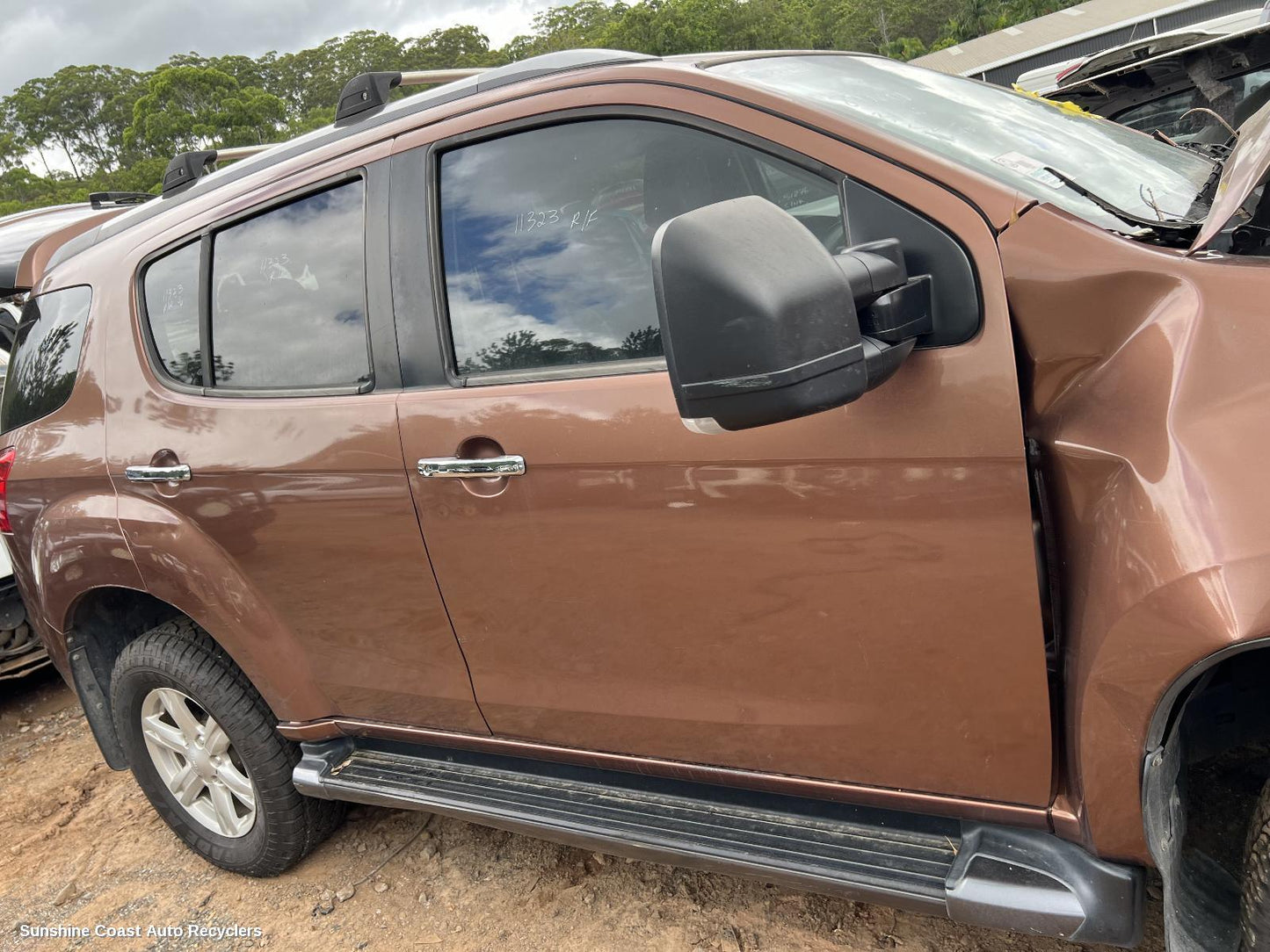 2015 Isuzu Mu-x Right Door Mirror