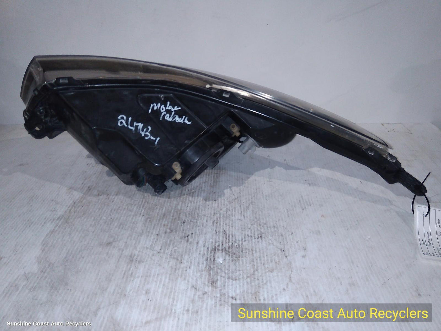 2010 Holden Cruze Right Headlamp