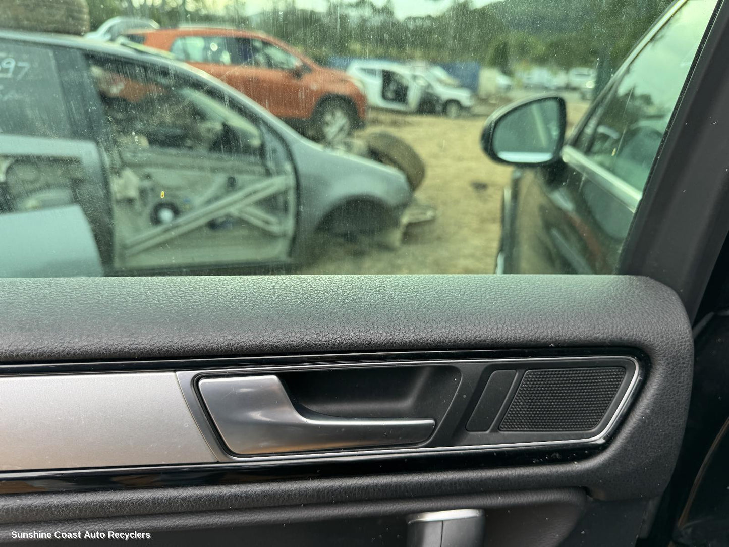 2016 Volkswagen Touareg Door Handle