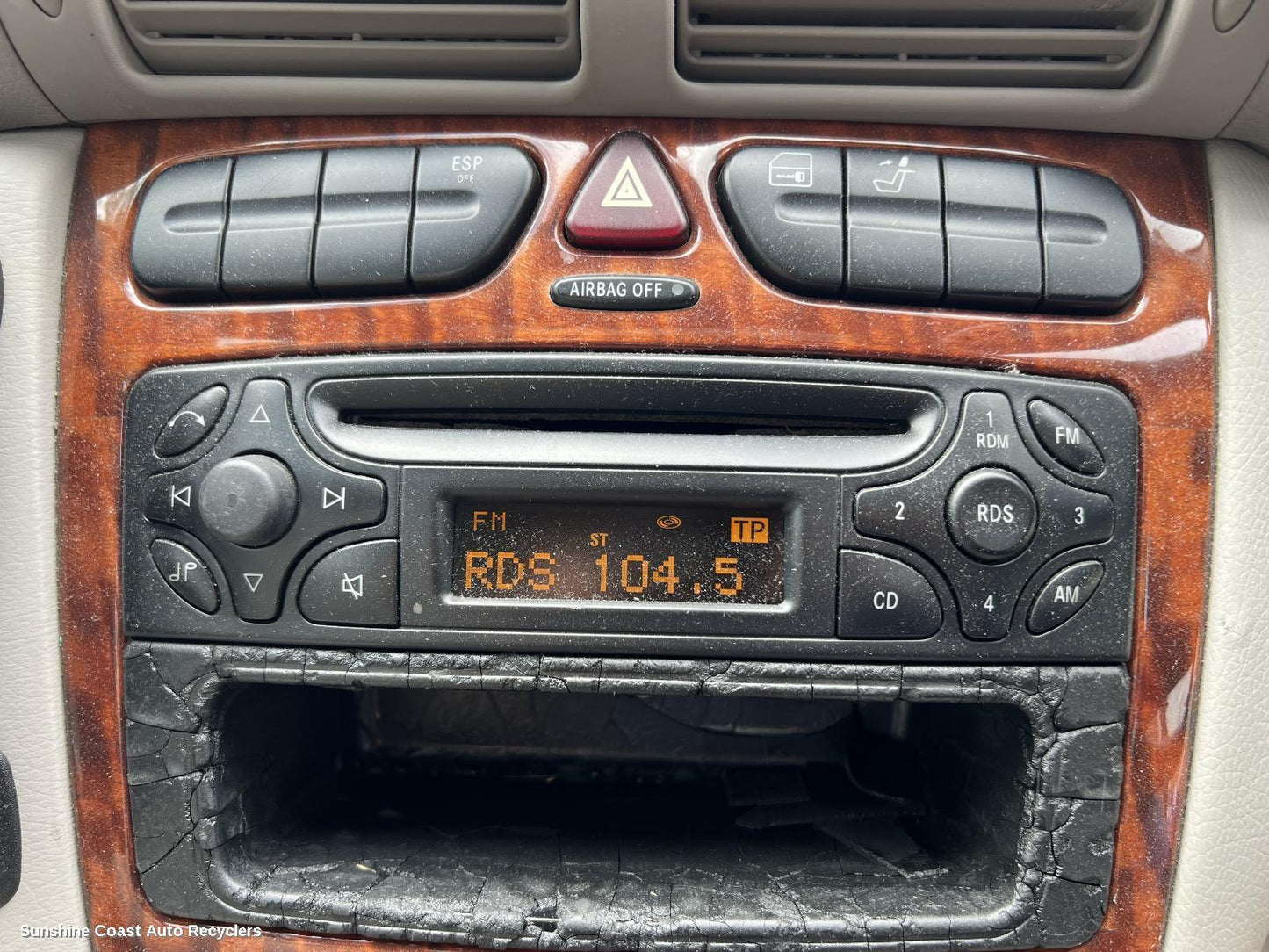 2003 Mercedes C Class Radio Cd Dvd Sat Tv