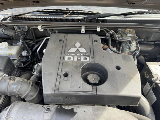 2014 Mitsubishi Pajero Engine