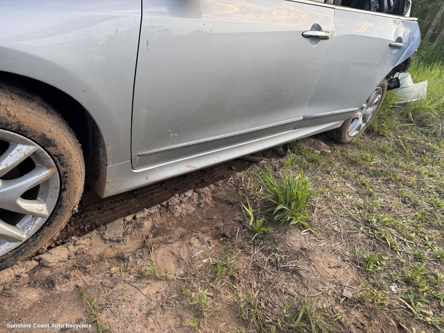 2010 Nissan Maxima Side Step Skirt