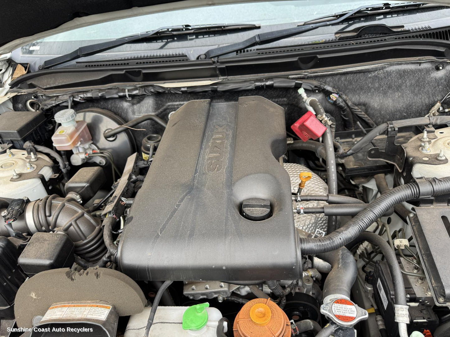 2014 Suzuki Vitara Engine Cover