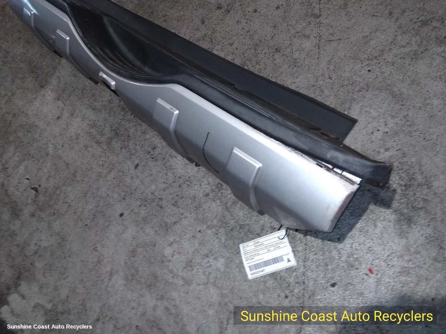 2007 Mitsubishi Pajero Rear Bumper