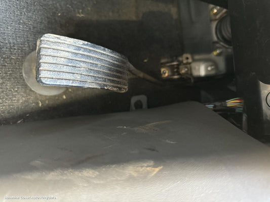 2003 Mitsubishi Pajero Pedal Assembly