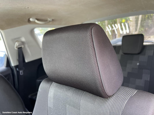 2008 Suzuki Vitara Headrest