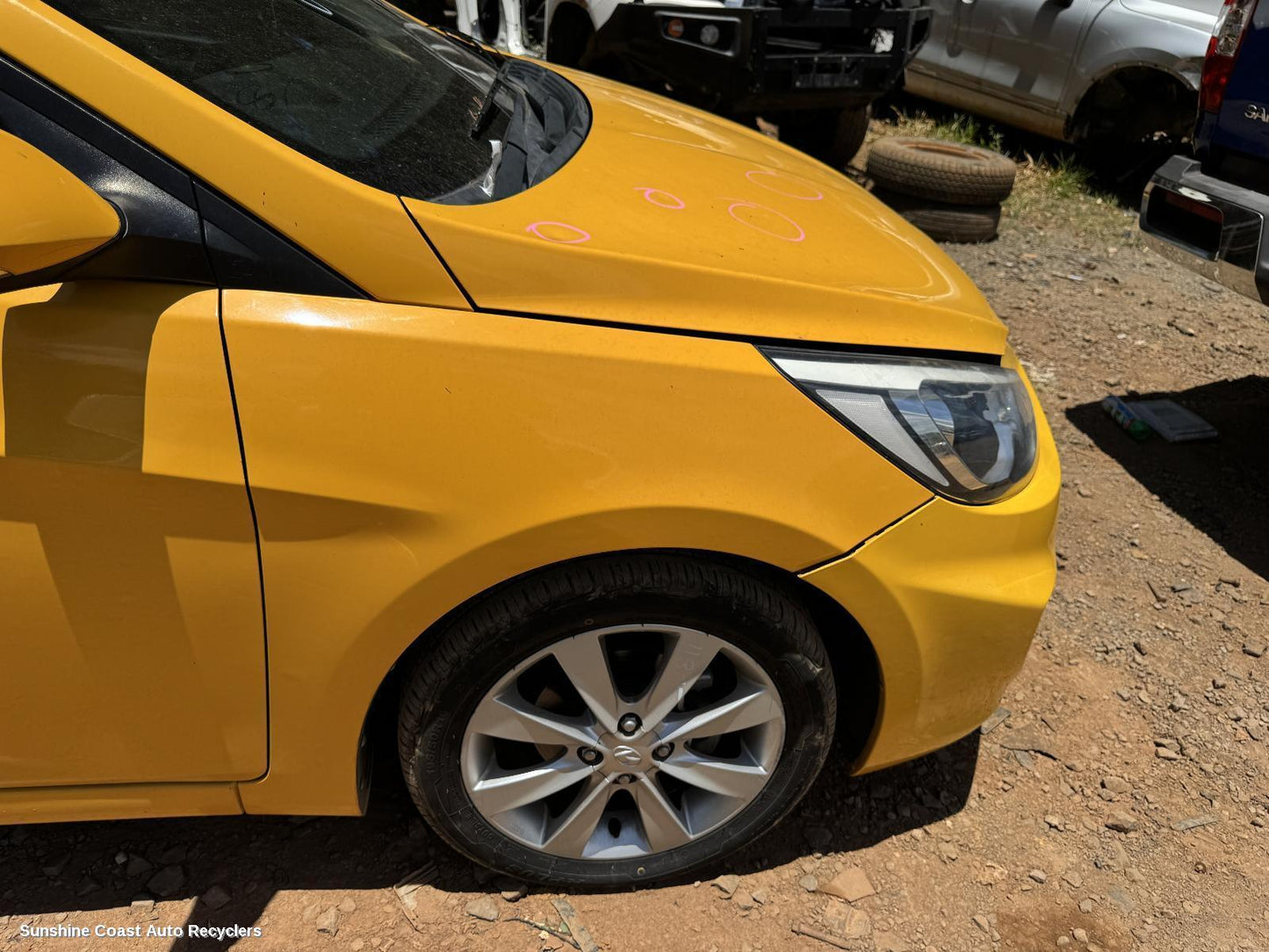 2015 Hyundai Accent Right Guard