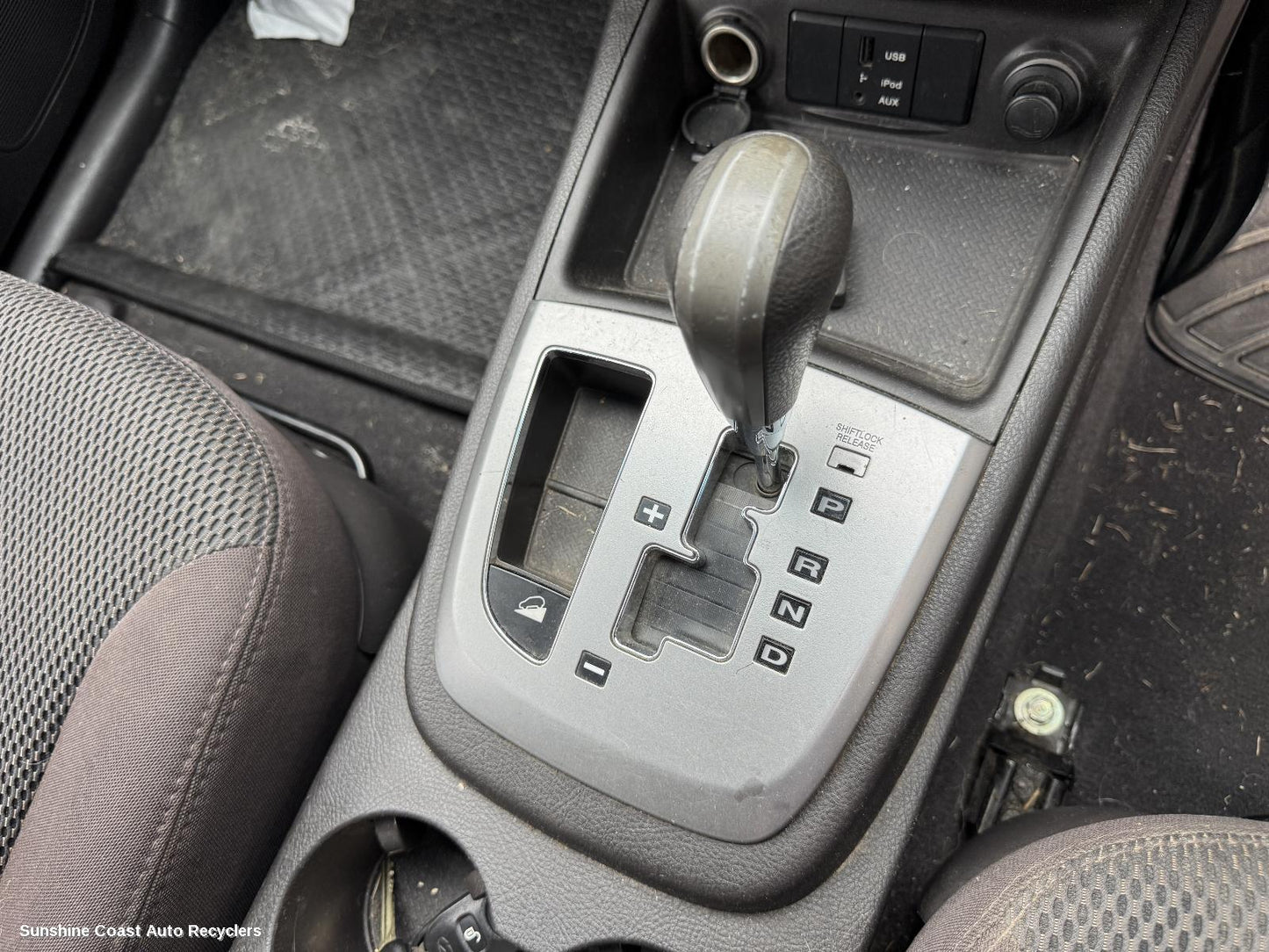 2011 Hyundai Santa Fe Gear Stick Shifter