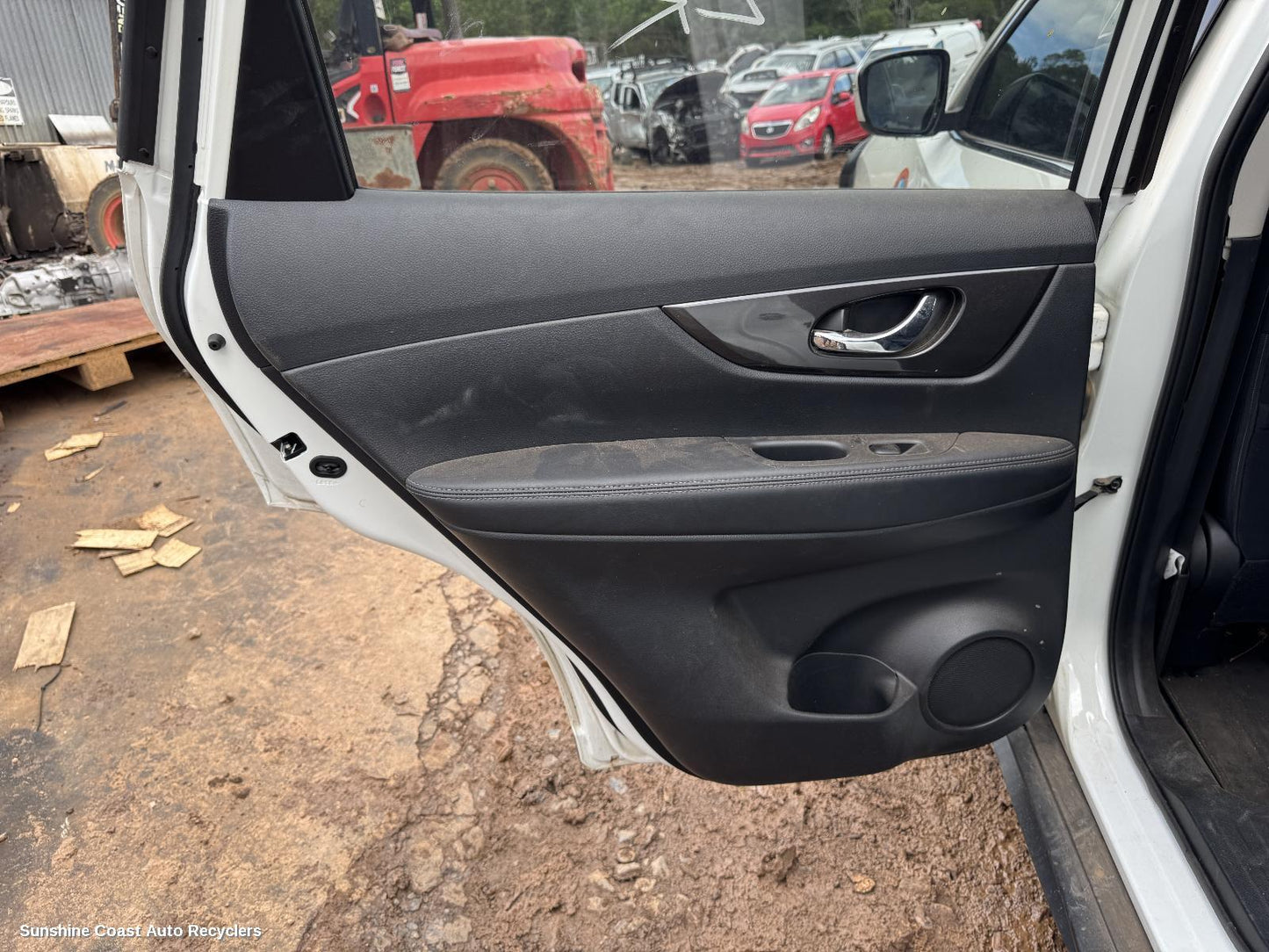 2022 Nissan Xtrail Pwr Dr Wind Switch