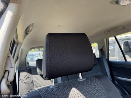 2008 Suzuki Vitara Headrest