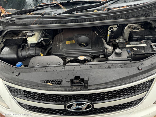 2009 Hyundai Iload/imax Engine Cover