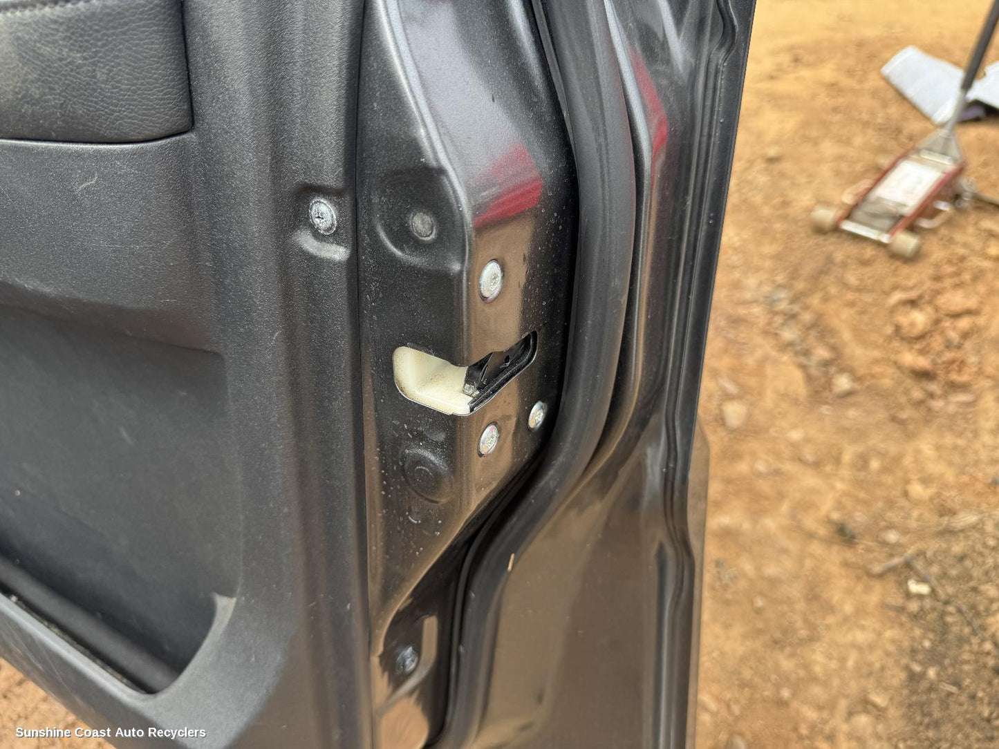 2014 Mitsubishi Pajero Door Boot Gate Lock