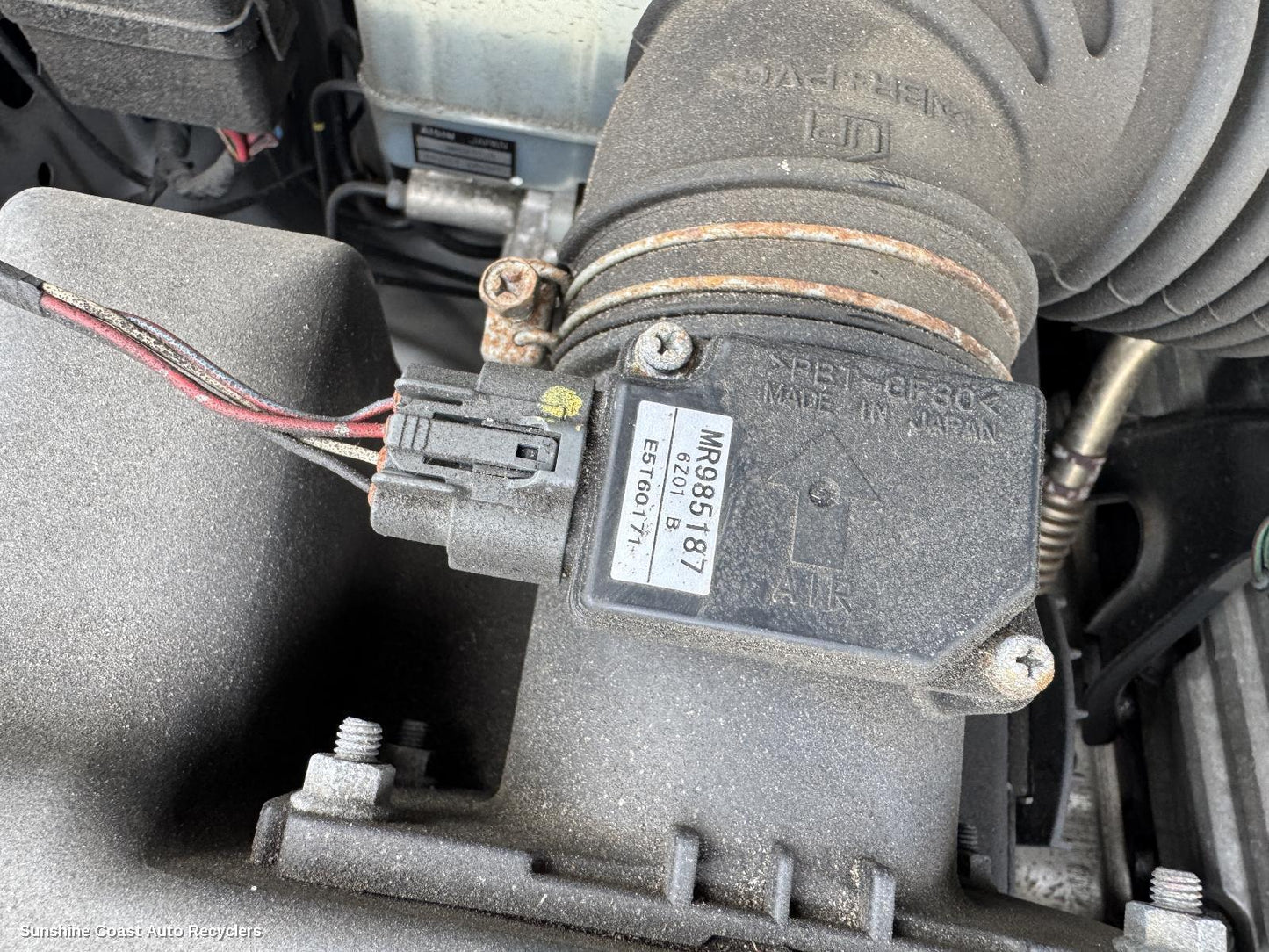 2007 Mitsubishi Pajero Air Flow Meter