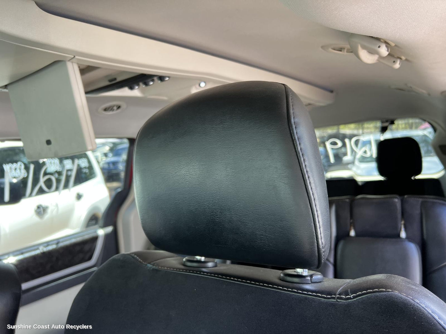 2012 Chrysler Voyager Headrest