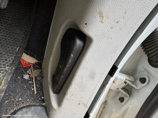 2016 Ldv G10 Bonnet Release