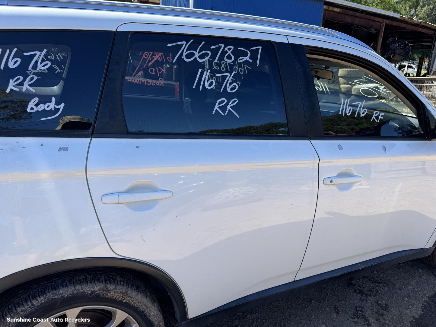 2014 Mitsubishi Outlander Right Rear Door Window