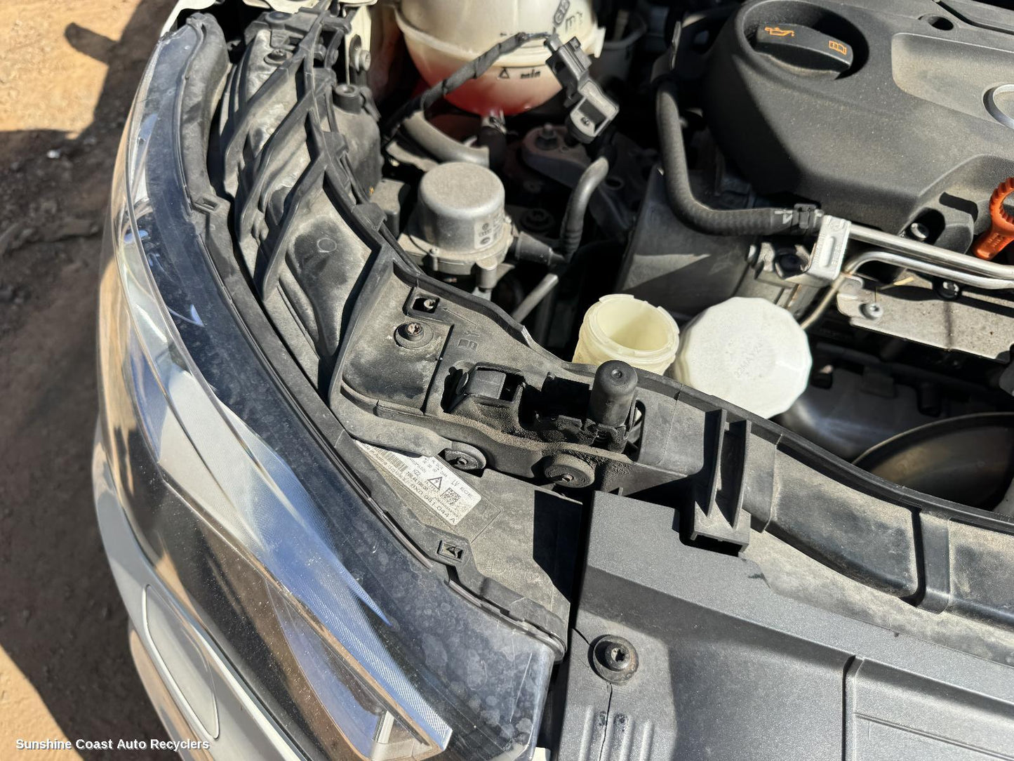 2012 Audi A1 Bonnet Lock Support