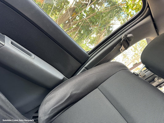 2009 Mazda Bt50 Seatbelt Stalk