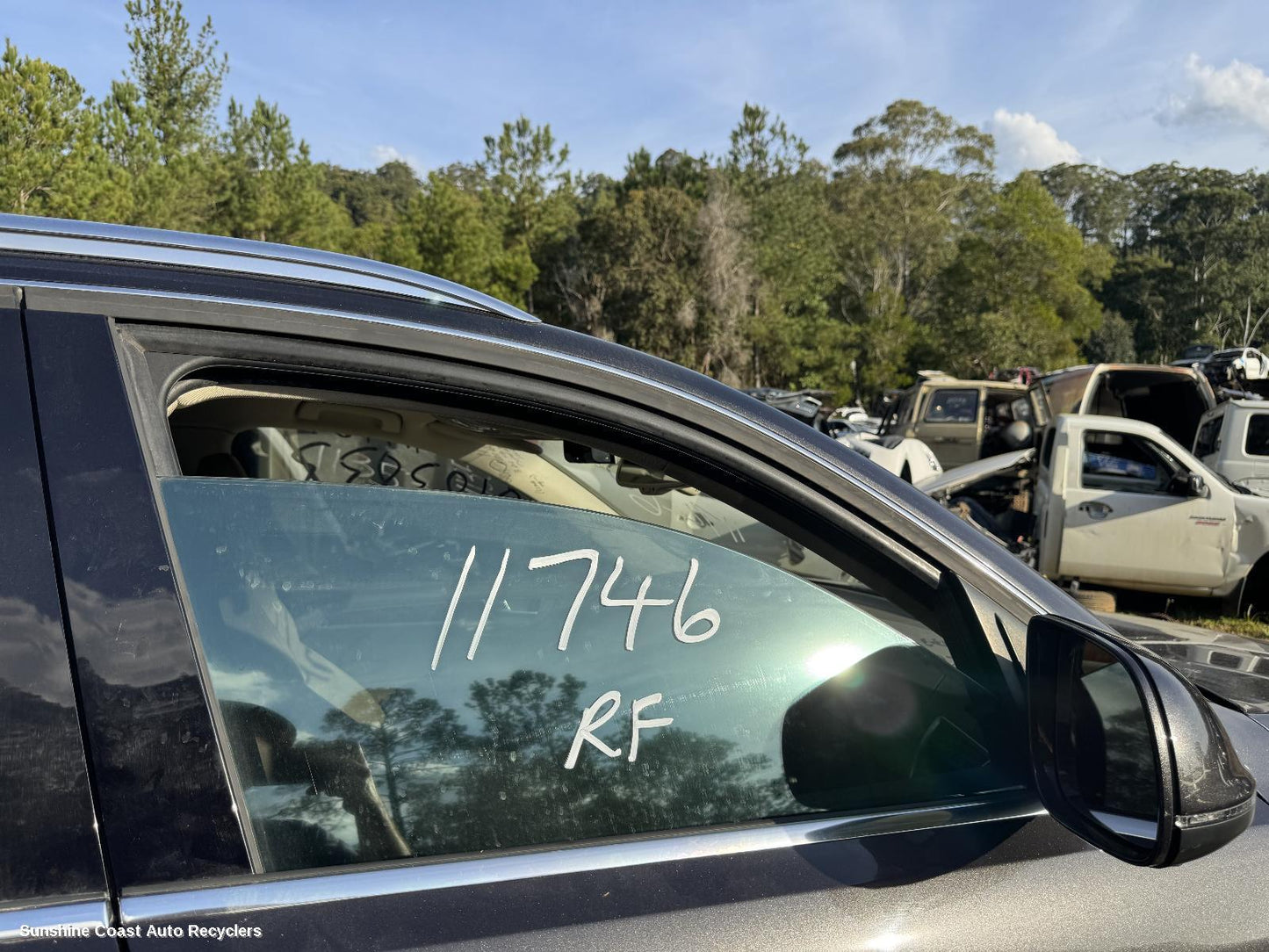 2011 Audi Q5 Right Front Door Window