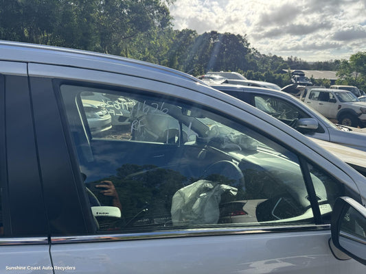 2023 Suzuki S-cross Right Front Door Window