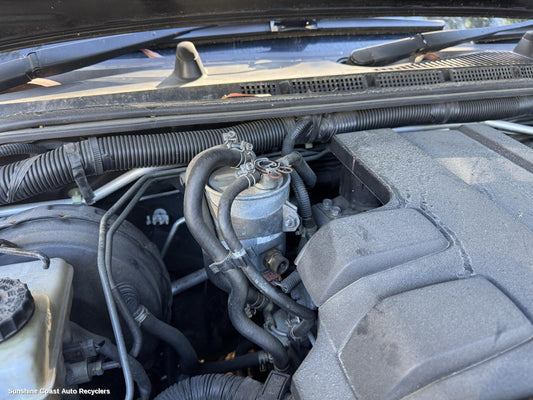 2010 Nissan Pathfinder Fuel Filter Housing