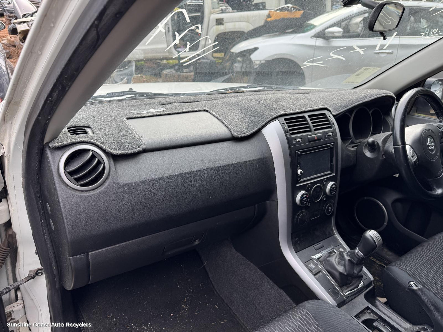 2014 Suzuki Vitara Glove Box