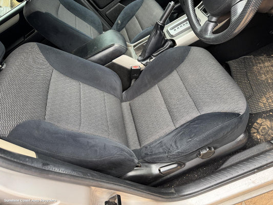 2007 Ford Escape Front Seat